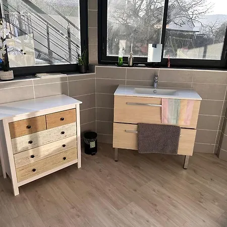 Pour 4 Personnes Avec Sdb Privative Et Jacuzzi *