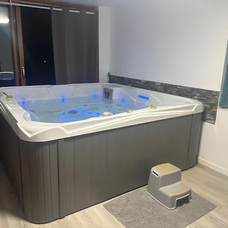 Apartamento Pour 4 Personnes Avec Sdb Privative Et Jacuzzi Petit-Couronne