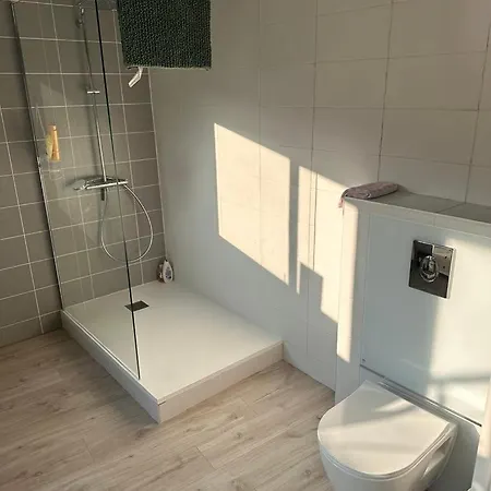 Διαμέρισμα Pour 4 Personnes Avec Sdb Privative Et Jacuzzi Petit-Couronne