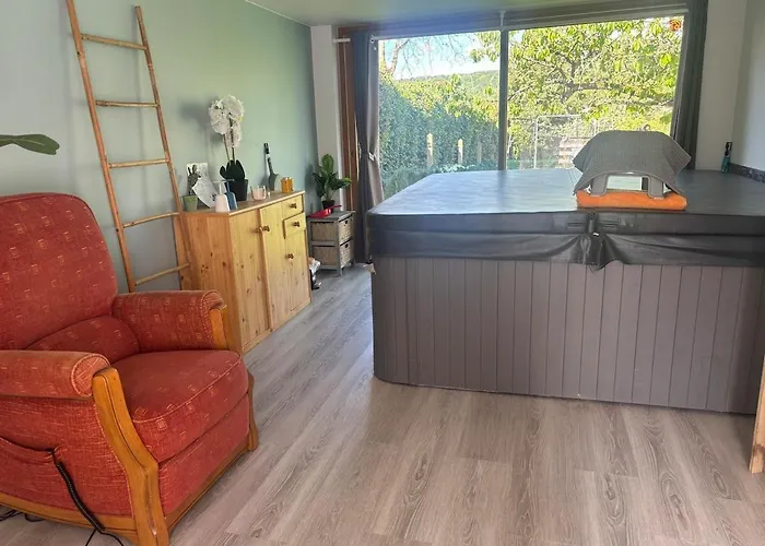 Pour 4 Personnes Avec Sdb Privative Et Jacuzzi Apartamento Petit-Couronne